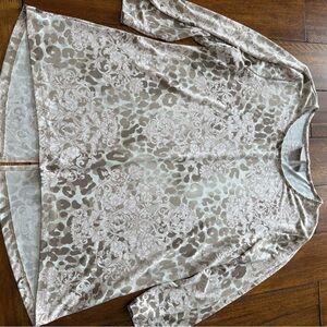 Chico's Beige and Cream Patterned Long Sleeve Blouse